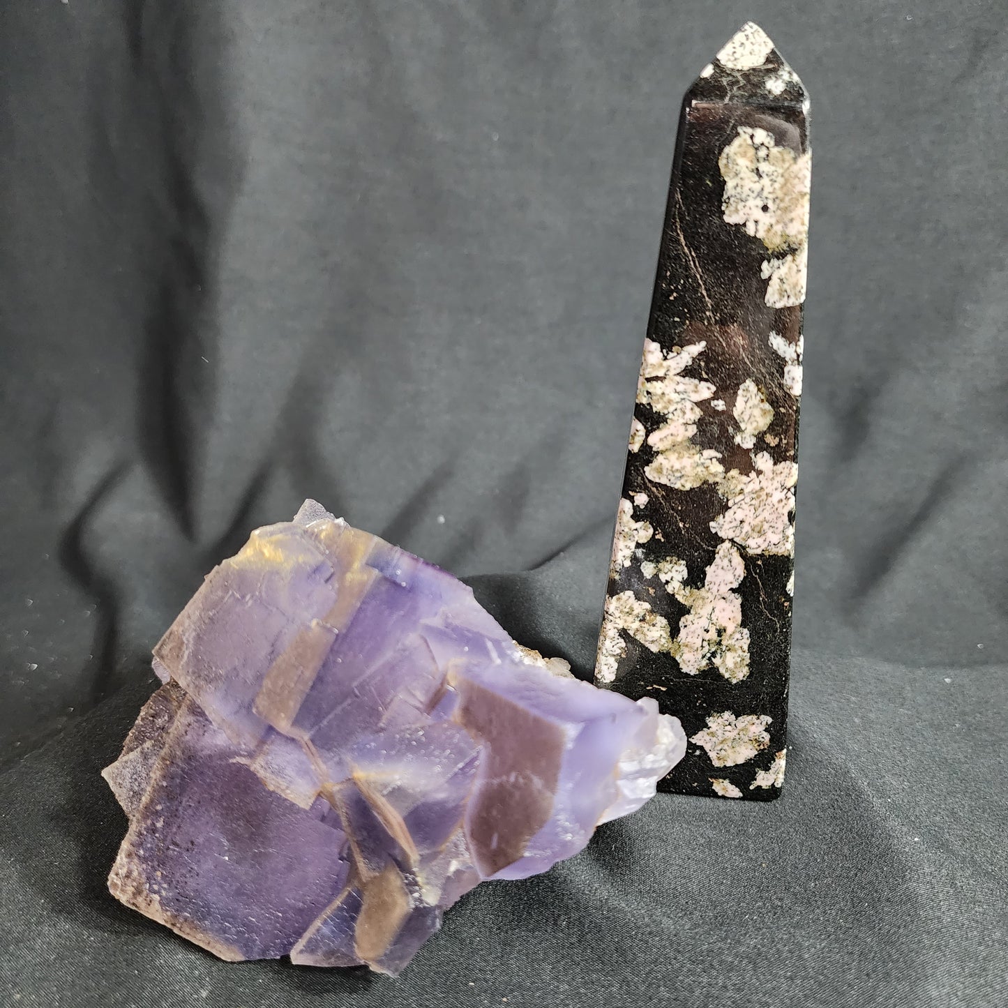 Fantastic "Fireworks" Obsidian Tower