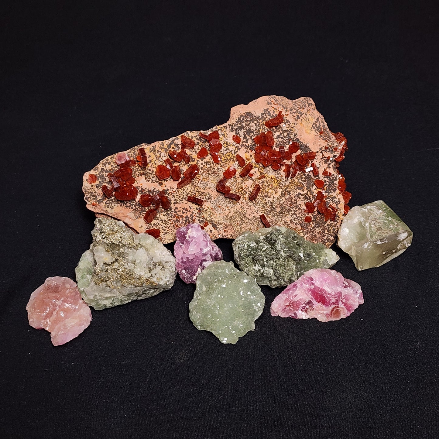 Vibrant Vanadinite Cluster