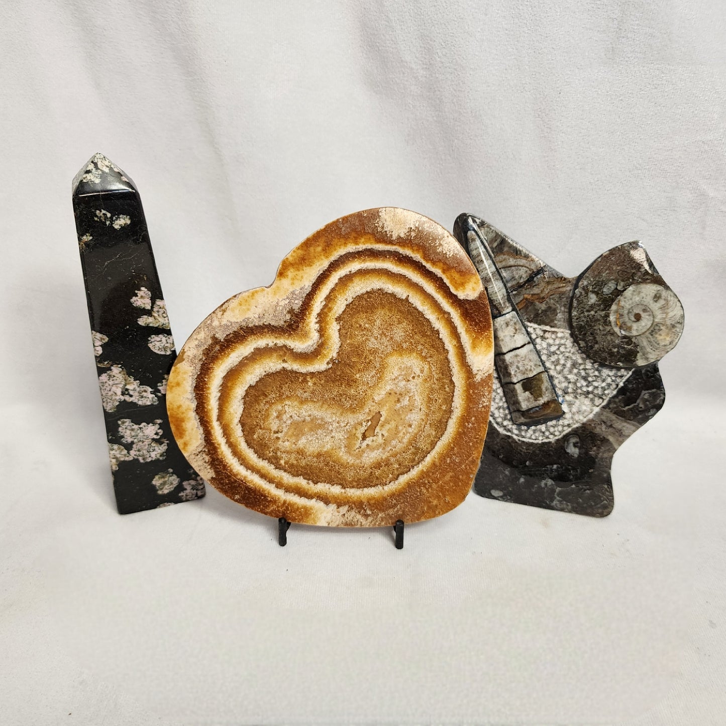Aragonite Heart Plates