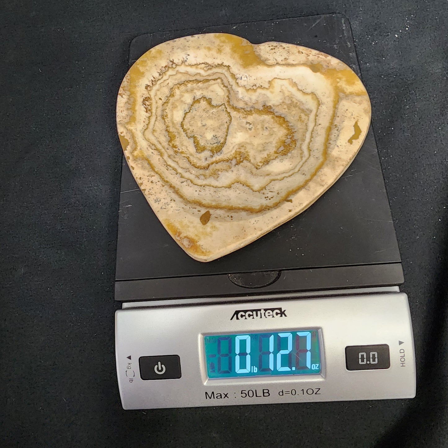 Sandy White Aragonite Heart Plates
