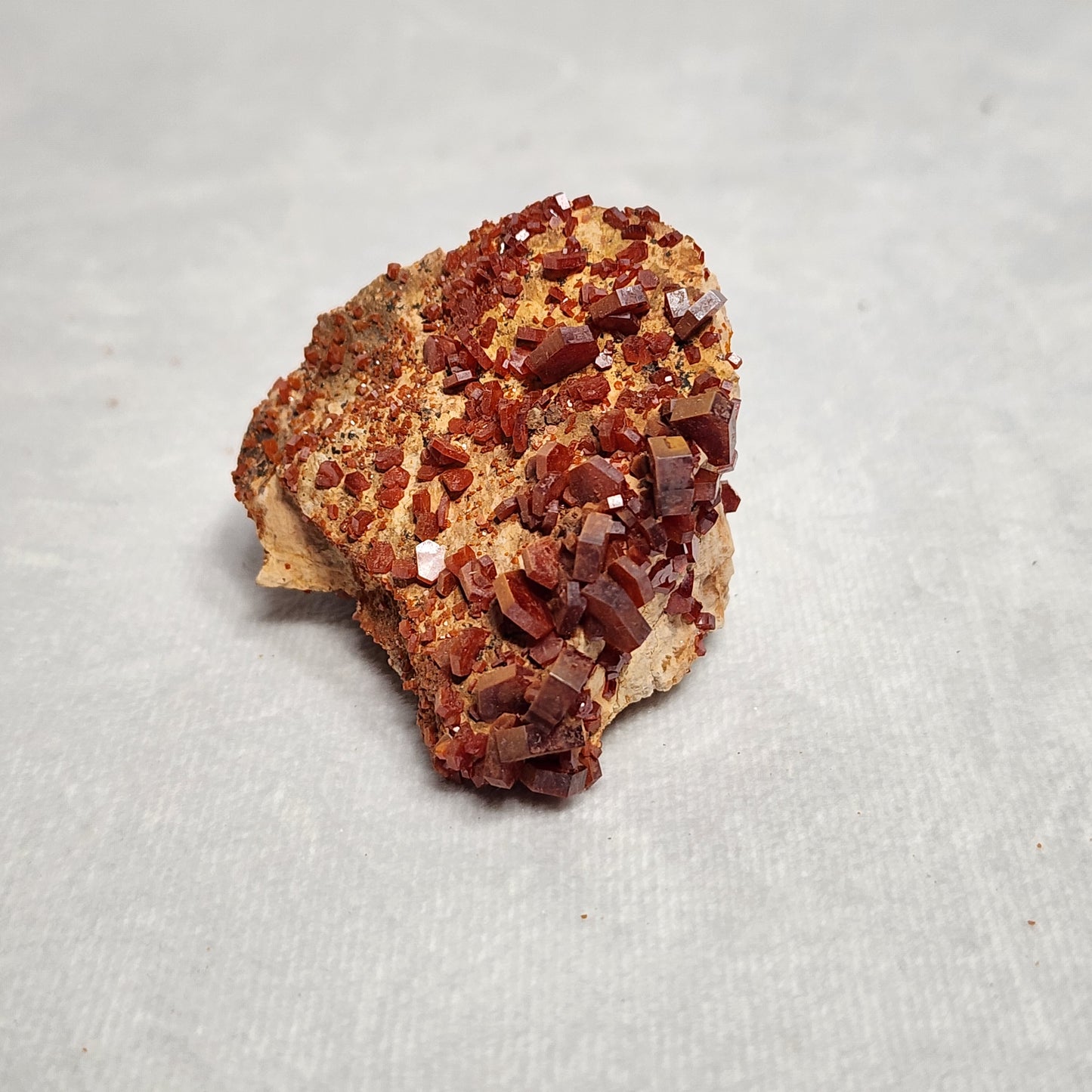 Crisp Vanadinite Cluster