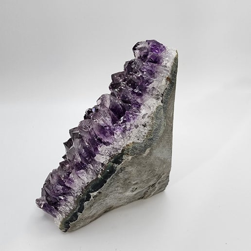 Dazzling Amethyst Cut Base