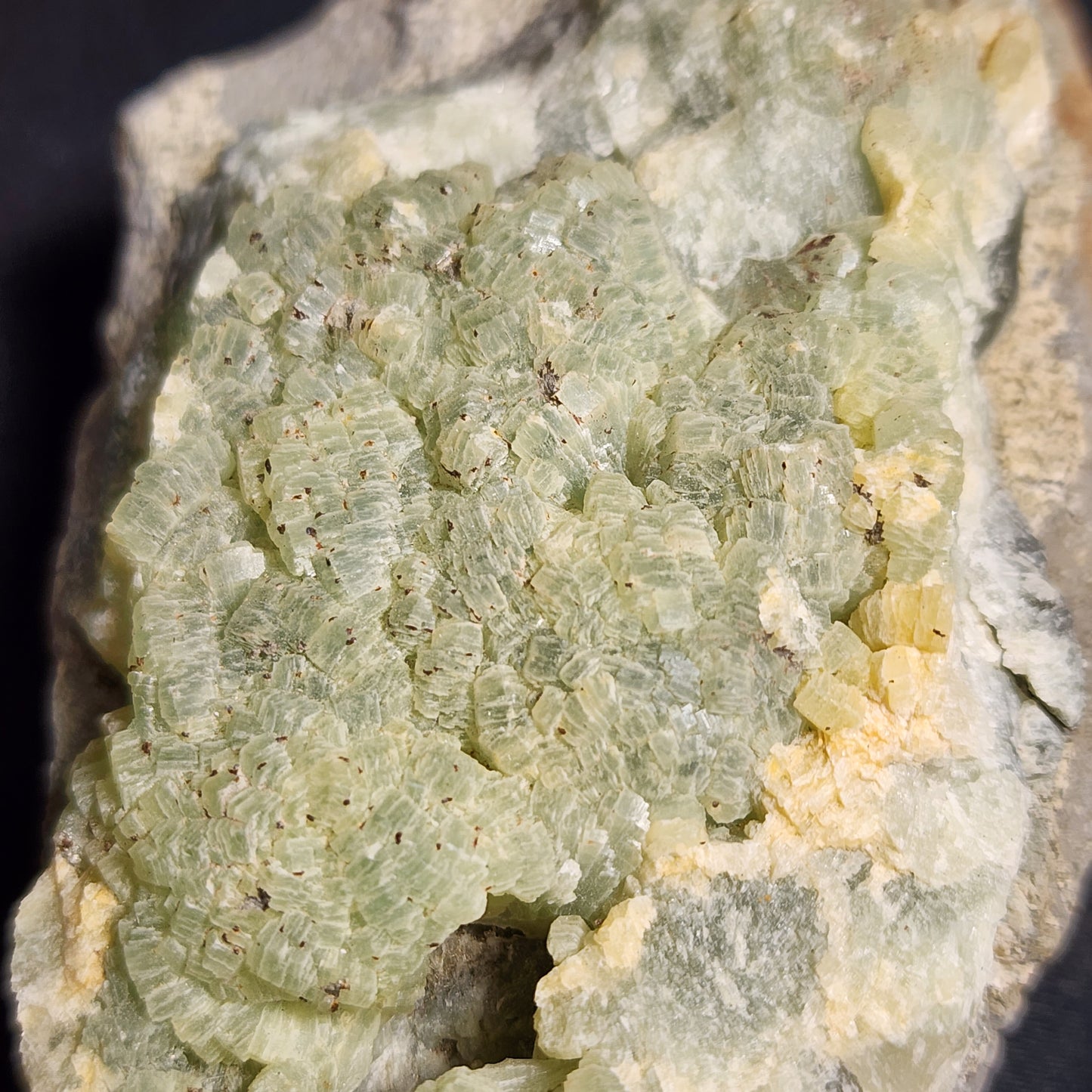 Prehnite on Matrix