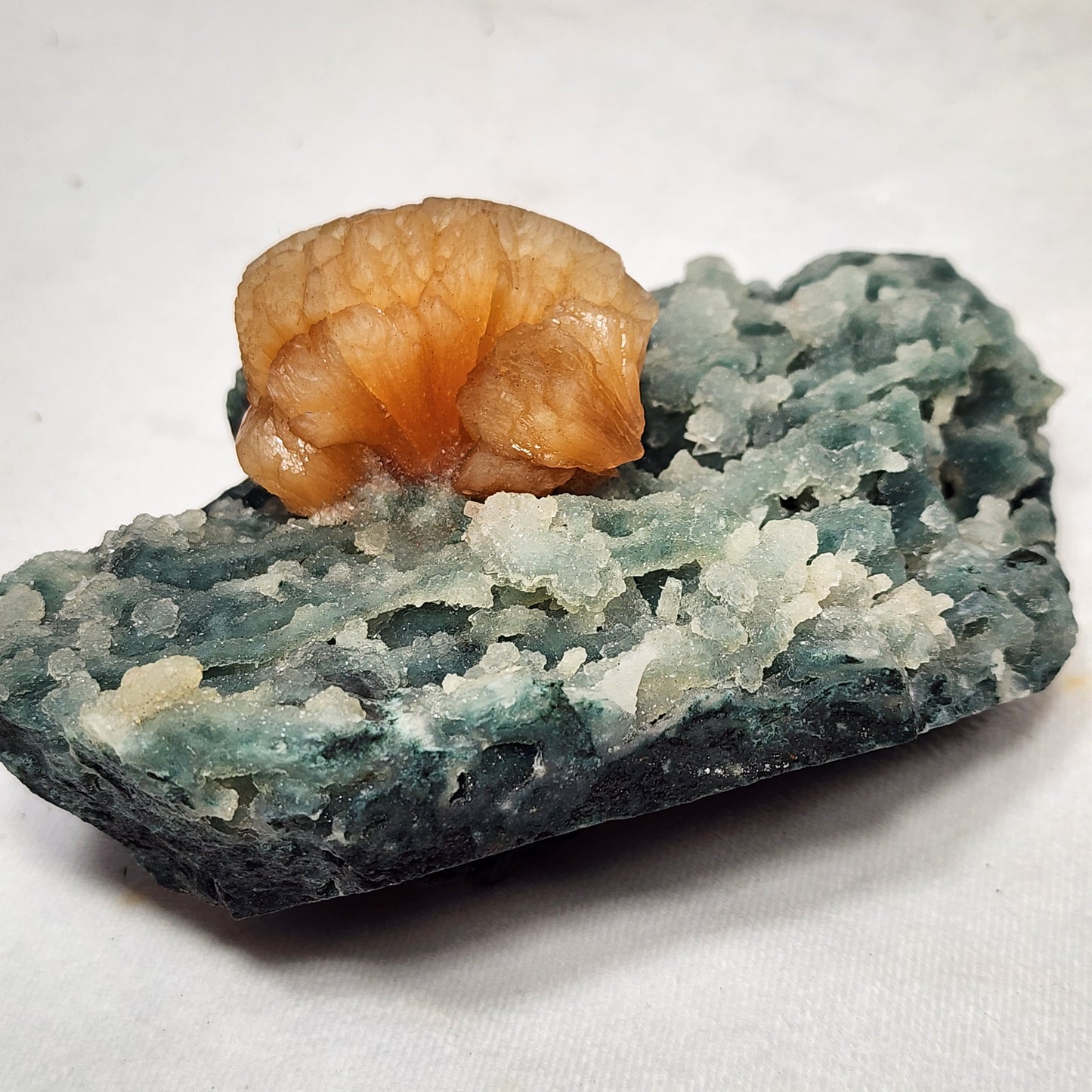 Stunning Stillbite on Chalcedony and Calcite