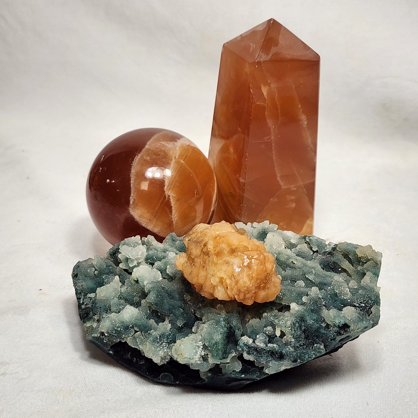 Stunning Stillbite on Chalcedony and Calcite