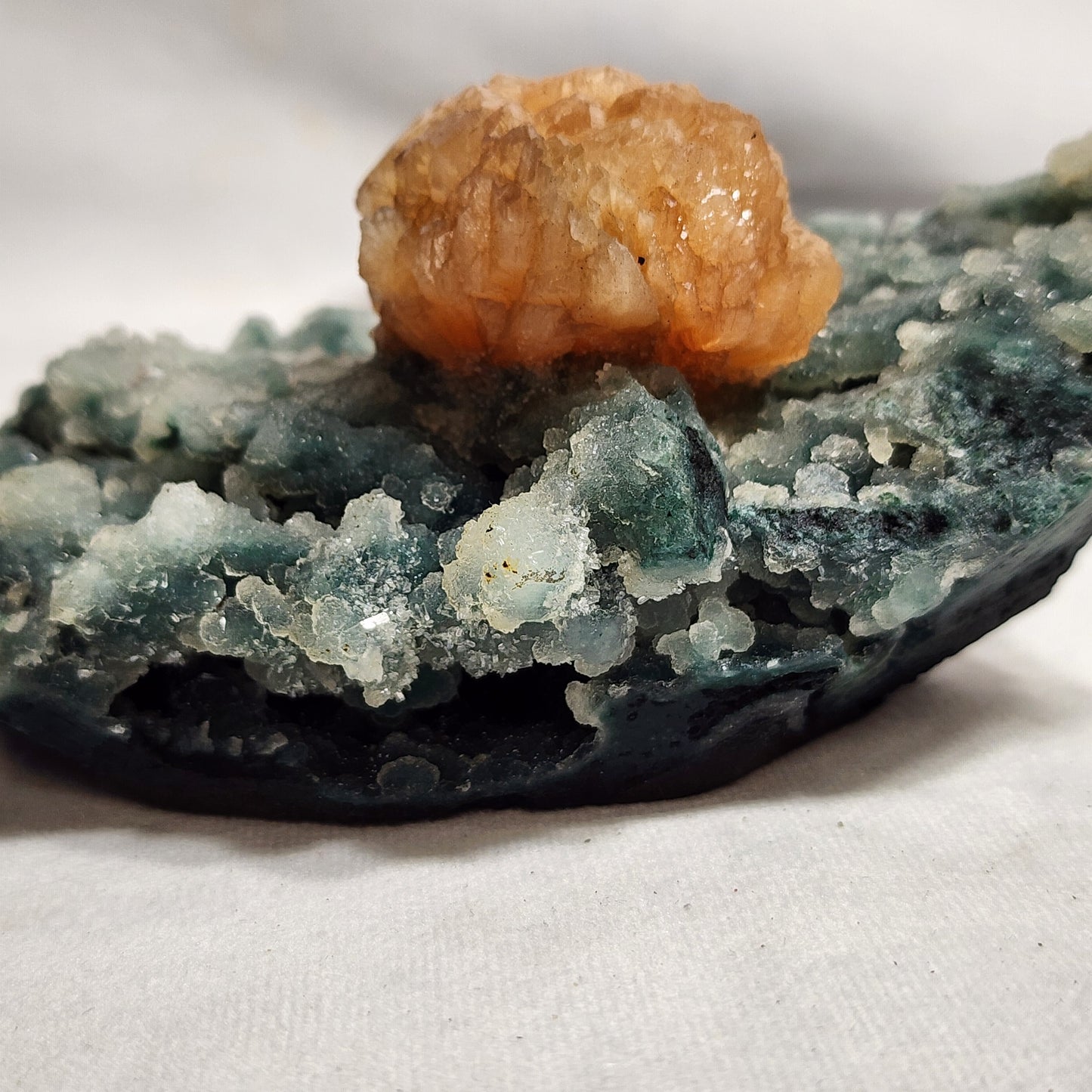 Stunning Stillbite on Chalcedony and Calcite