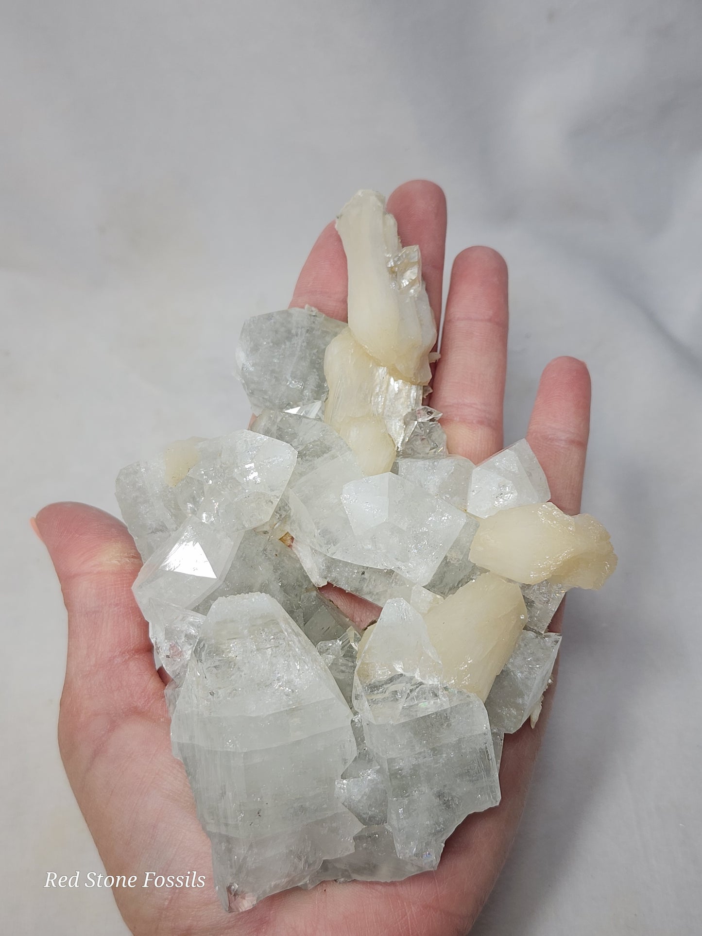 Stilbite on Apophyllite Crystal Points