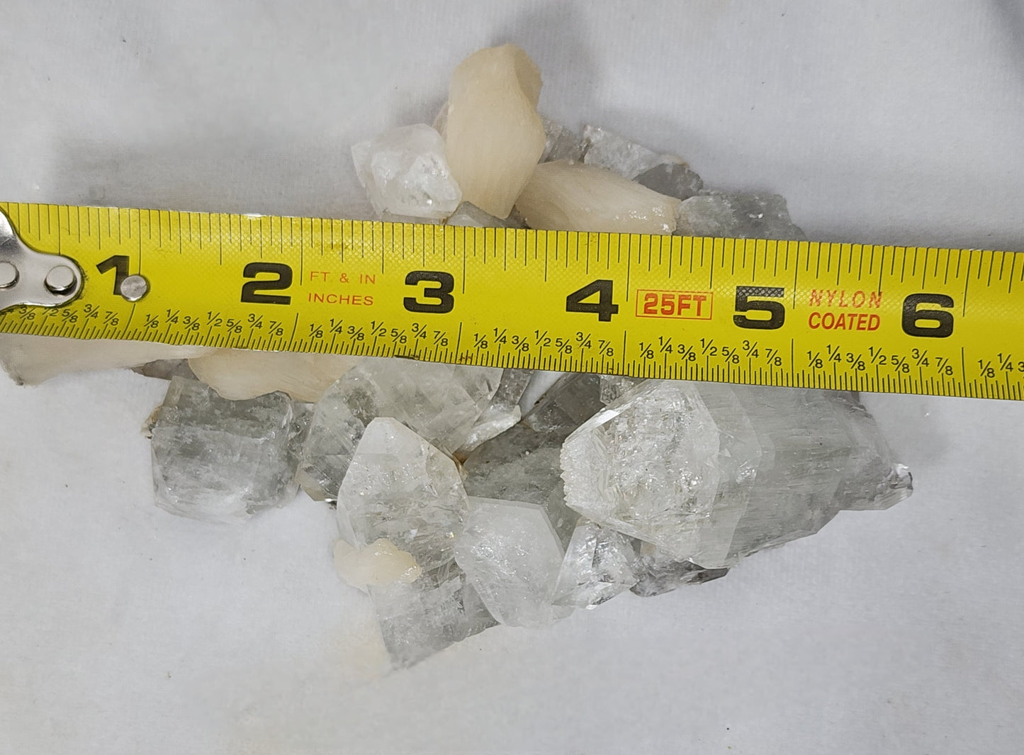Stilbite on Apophyllite Crystal Points