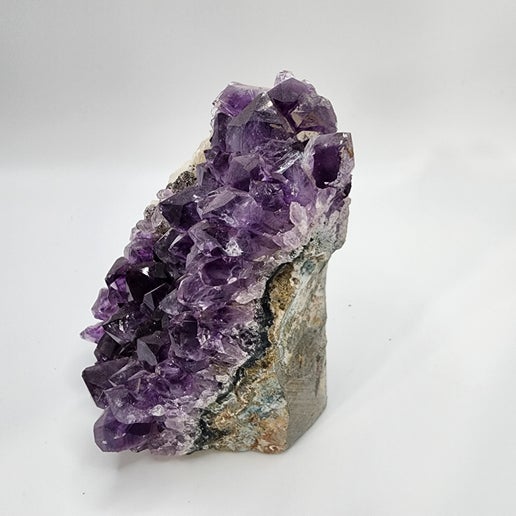 Awesome Amethyst Cut Base